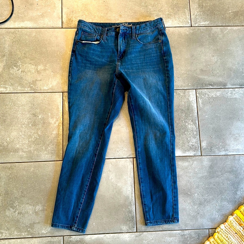 Universal Thread Jeans - Picture 2 of 9
